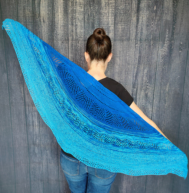 Piscis Shawl