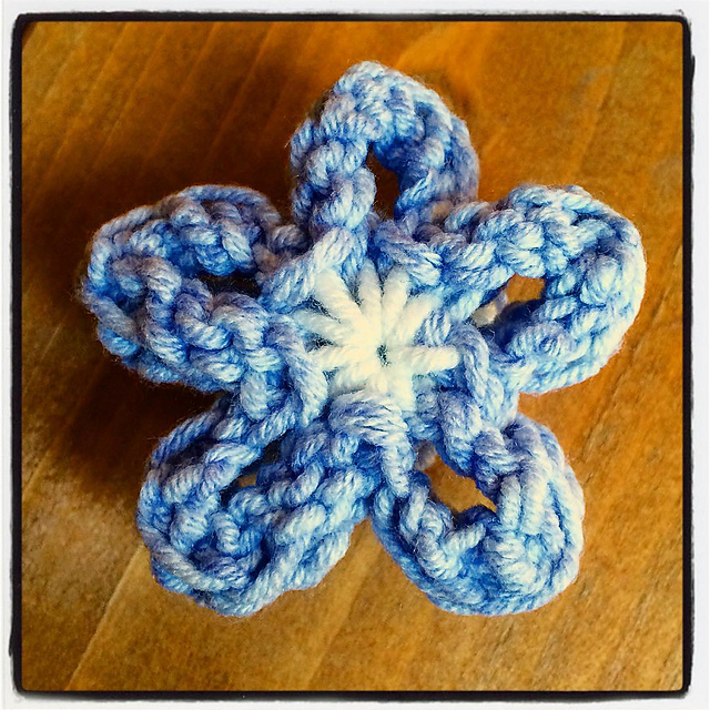 Simple 5 Petal Flower