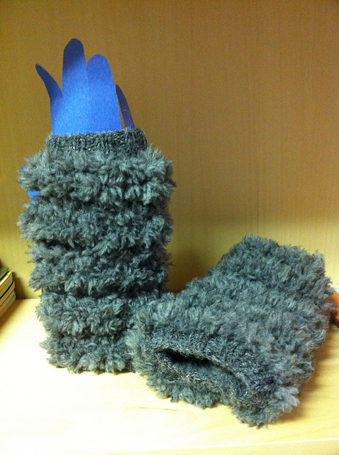 Furry Mitts