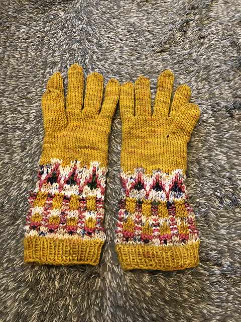 p.043 Bohus Gloves