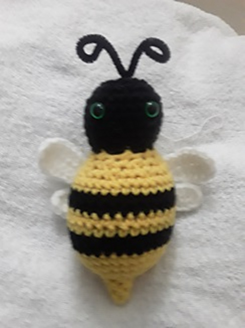 Bee Luggage Tag