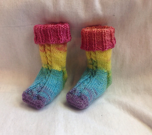 Mini Socke mit Zopf