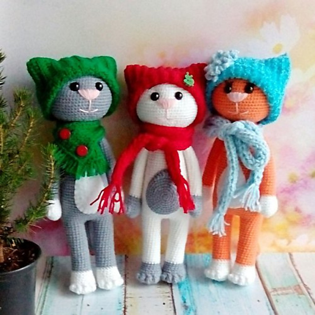 Funny cats in hats
