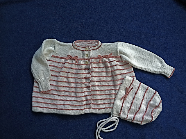 Infants Sacque and Cap No. 3006
