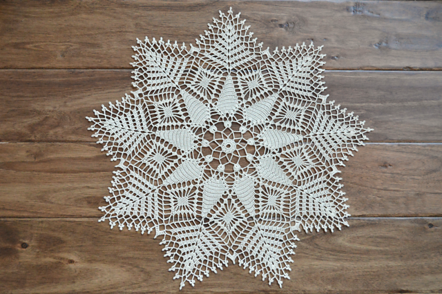 Star-Shaped Crochet Centre