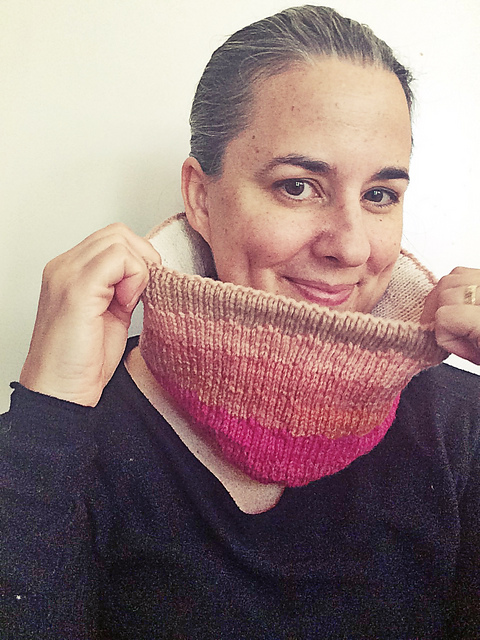 Tinctoria Cowl