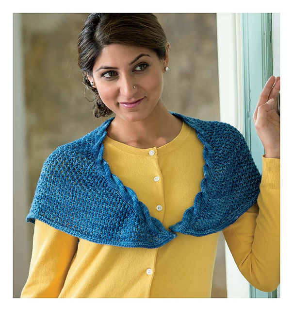 Cable-Edged Shawlette