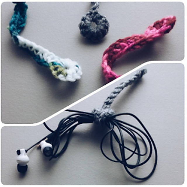 Earbud Holder