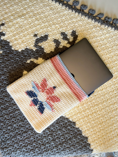 BUTTERCUP Crochet Laptop Sleeve