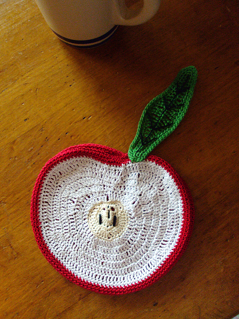 Apple Potholder #S-82