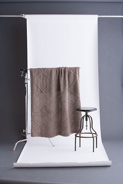Twist Argyle Throw