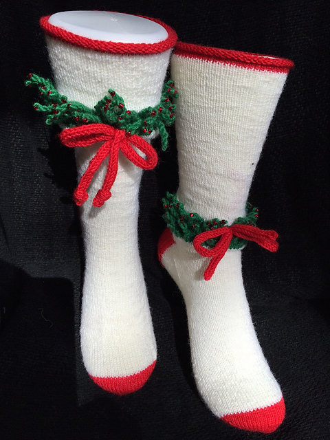 Christmas Wreath Socks