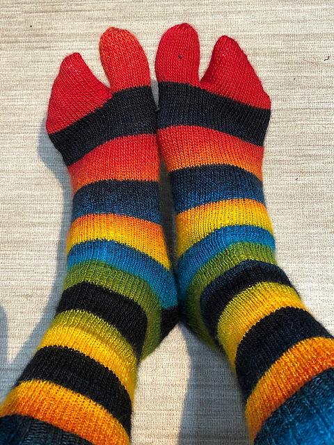 Bold Striped Tabi Socks