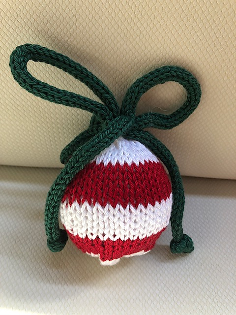 Simple Christmas Ornaments