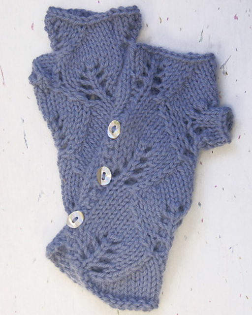 Lush Lacy Mitts