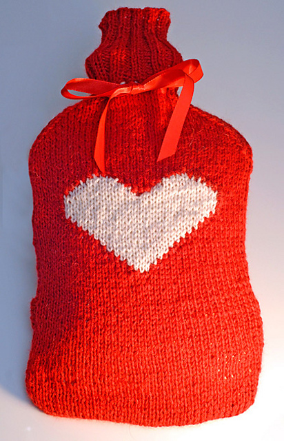 Wärmflaschenhülle mit Herz (German pattern)