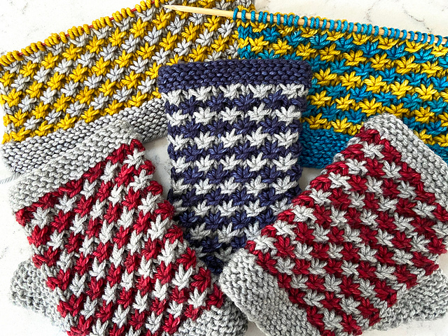 Holiday Mitts (Star stitch)