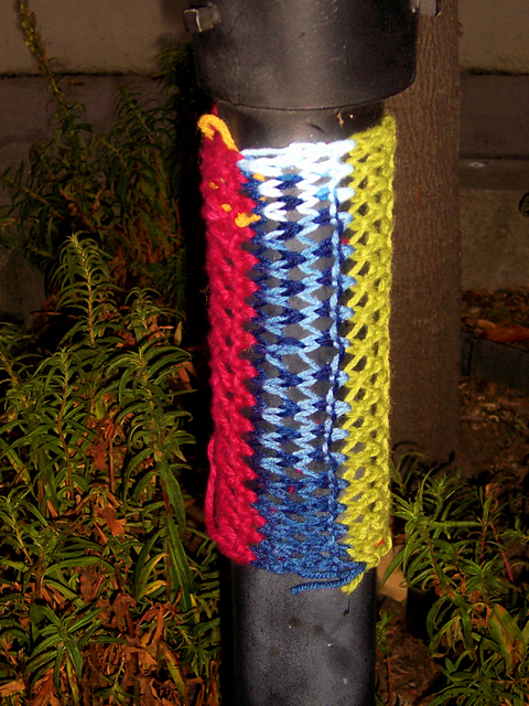 Chain Link Mesh Pole Cozy