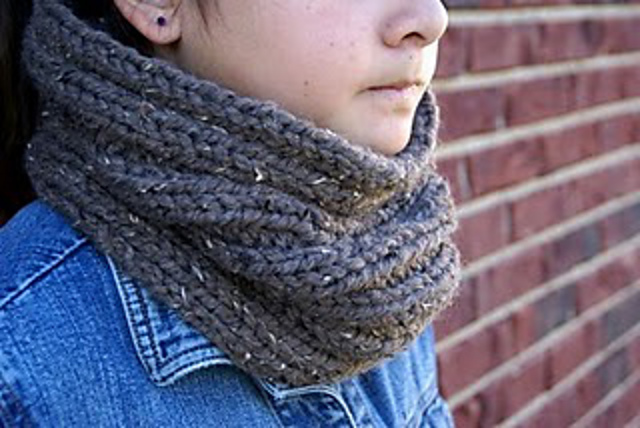 Chunky Ribbed Cowl