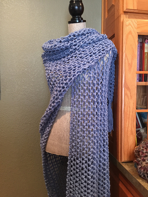 Lover's Knot Prayer Shawl