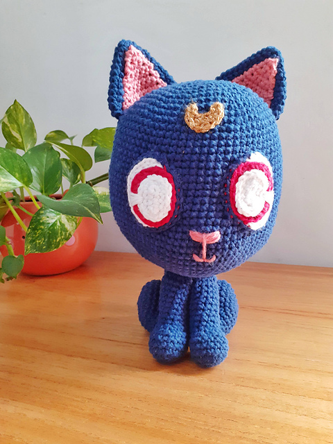 Luna (Sailor Moon)