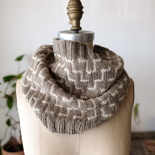 Diamond Terrace Cowl