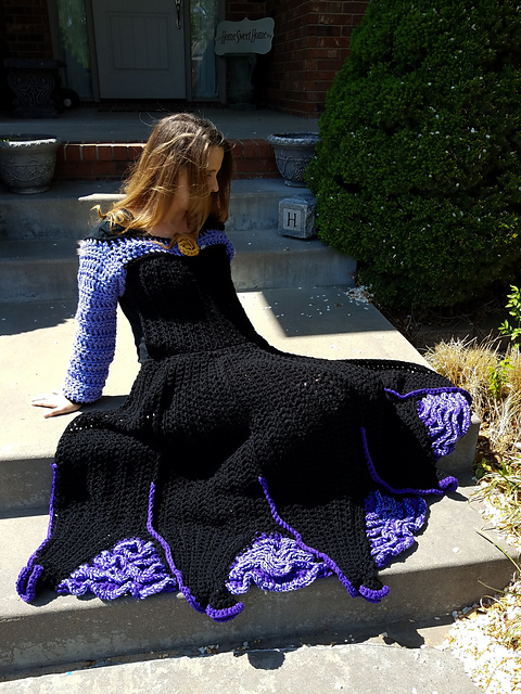 Ravelry: Sea Villian Dress Blanket pattern by Carol L Hladik