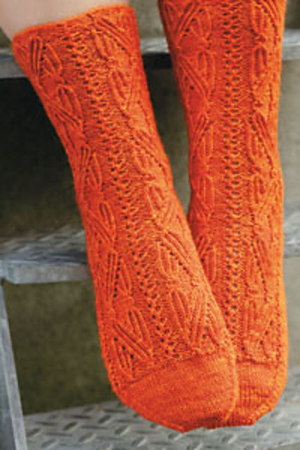 Ravelry: Les Rideaux pattern by Chrissy Gardiner