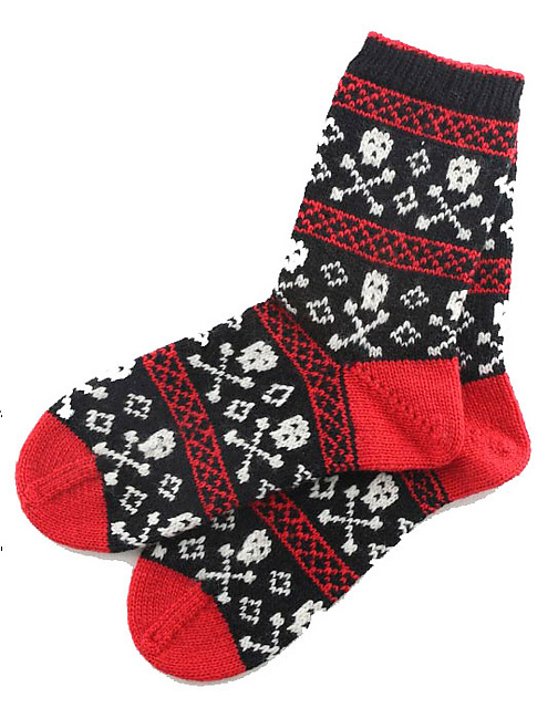 Skull Isle Socks