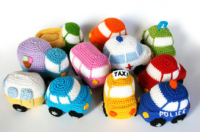 10 little cars