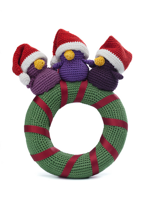 Christmas wreath with birds