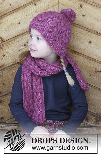 s30-16 b Berry Wrap Scarf