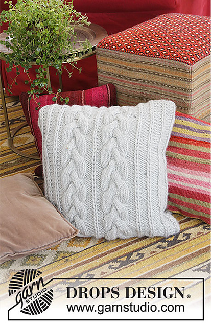 183-44 Winter Snuggle Pillow