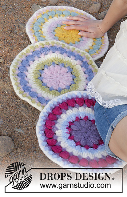 Ravelry: 189-3 Circular Spring pattern by DROPS design