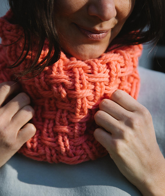 Slipped Basket Stitch Cowl Using Rowan Big Wool
