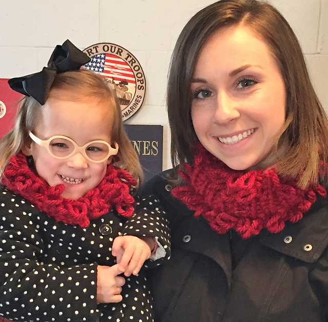 Ravelry: Loopty Loop Neck Warmer pattern by YiaYia Cindy Sanders