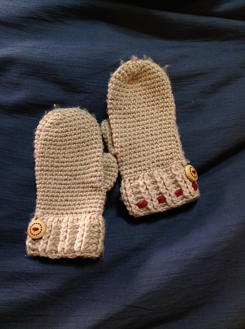 Neckwarmer and mittens ネックウォーマーとミトン