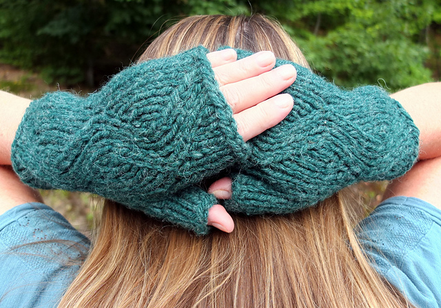 Winding Road Mitts