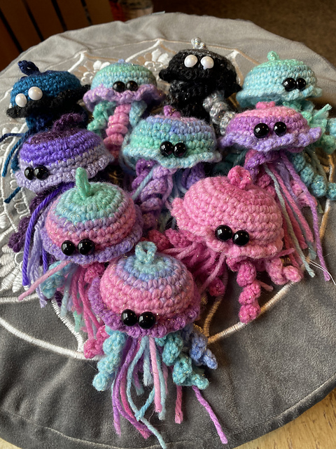 Mini Jellyfish Amigurumi