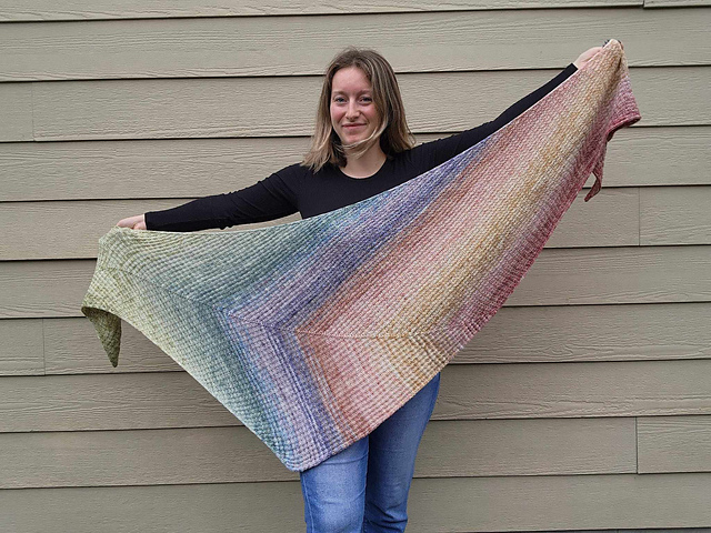 Contrariwise Shawl