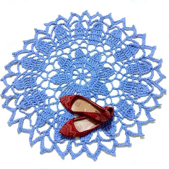 Blossoming Doily Rug