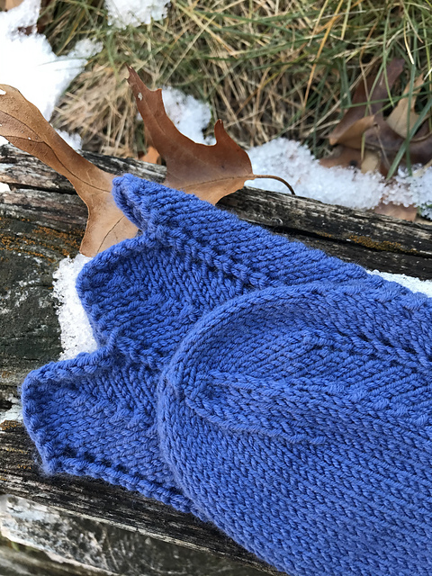 Crocus Lace Socks