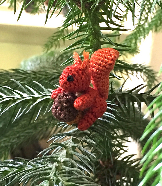 Ravelry: Red Squirrel pattern by Andrea Blumberg