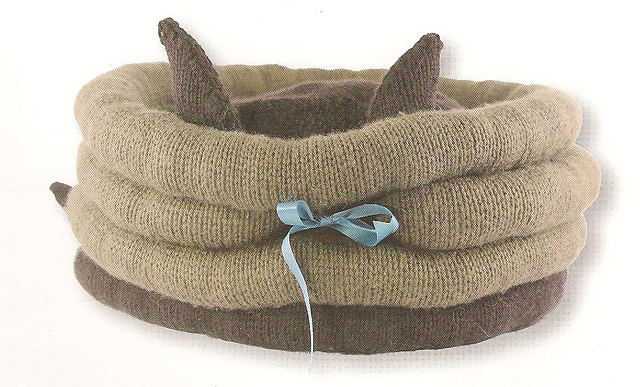 Do Not Disturb Cat Bed