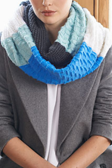 Triple Stitch Cowl #403