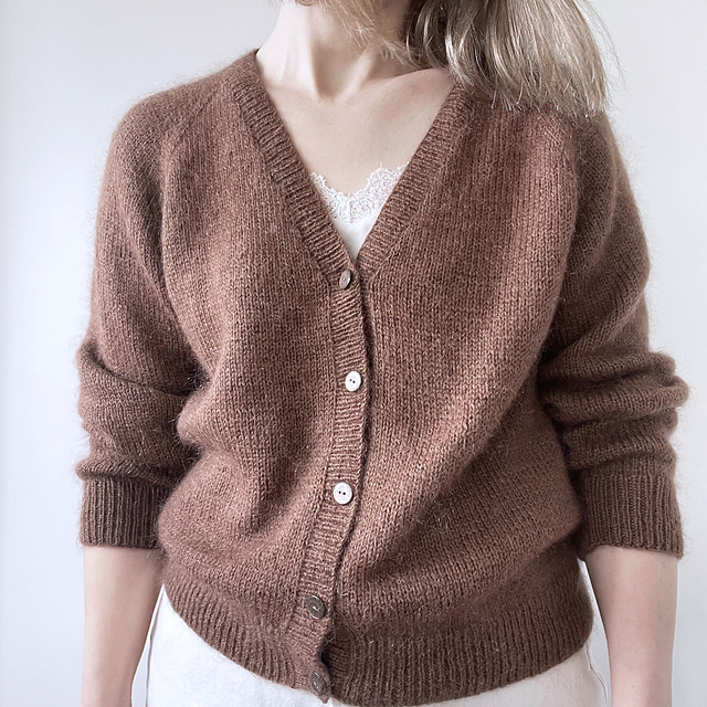 トップス ARTS&SCIENCE V neck simple cardigan 1 ARTS&SCIENCE V neck simple cardigan ARTS&SCIENCE V neck simple