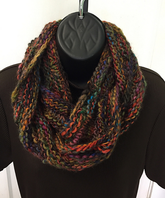 Huenique Cowl