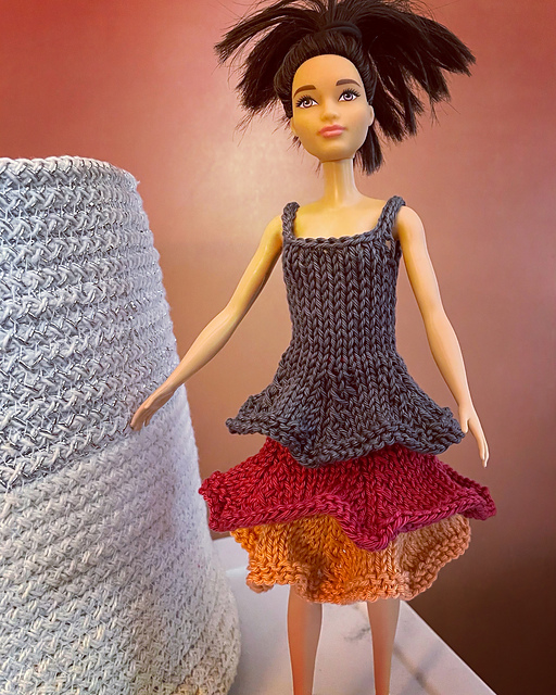 #1046 Dress with ruffles