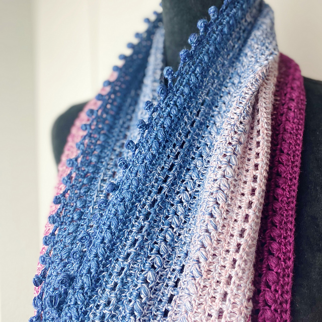Ravelry: Slow Wave Infinity Scarf pattern by Lucienne Crochet