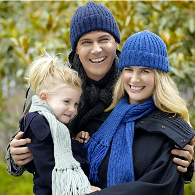 Ribbed beanie and scarf